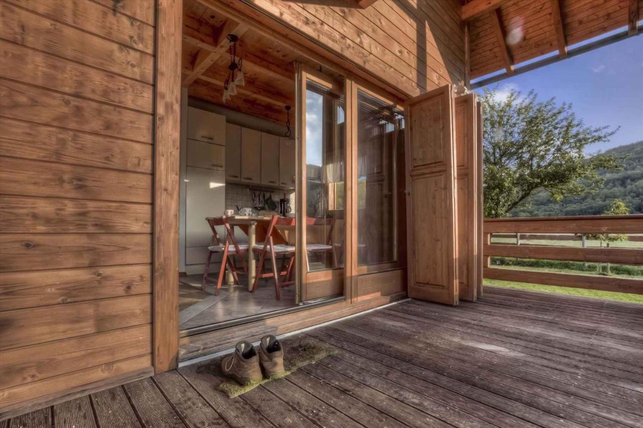 Holiday Home In Smiljan 17134 ภายนอก รูปภาพ