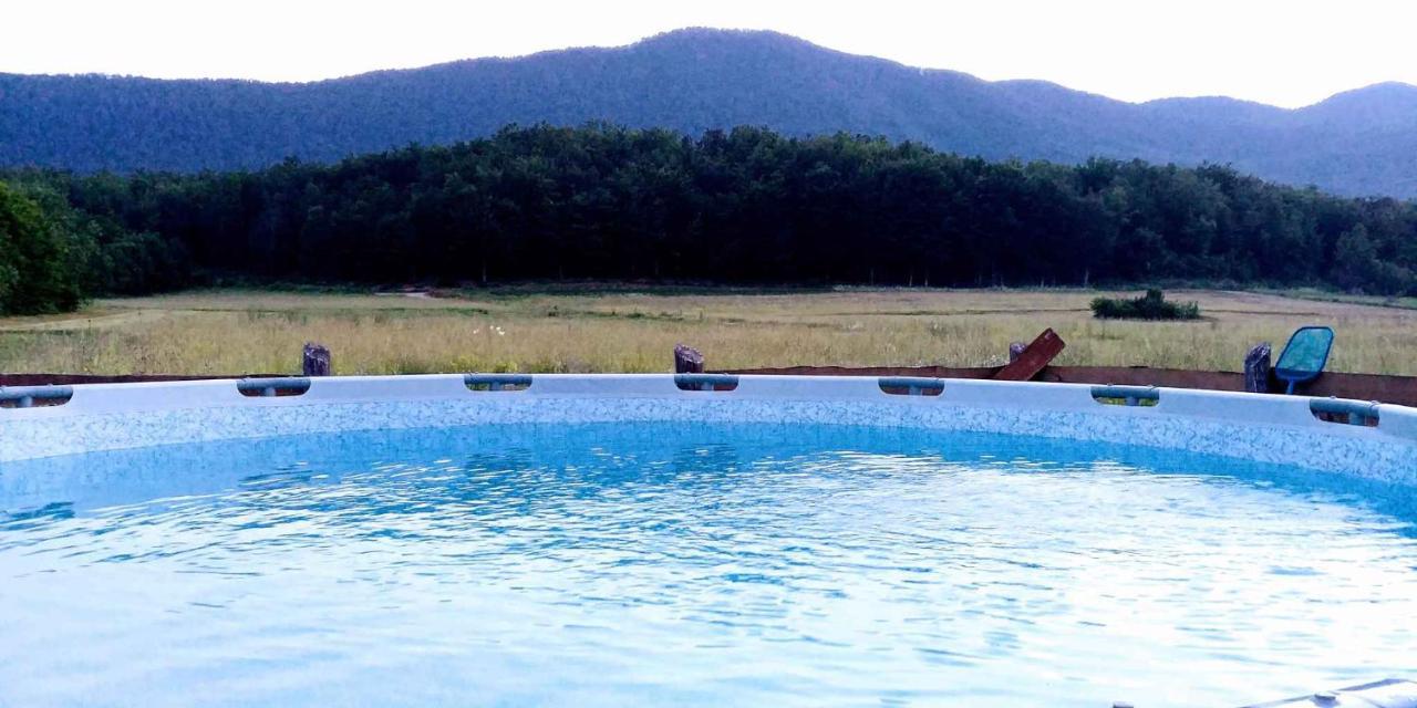 Holiday Home In Smiljan 17134 ภายนอก รูปภาพ
