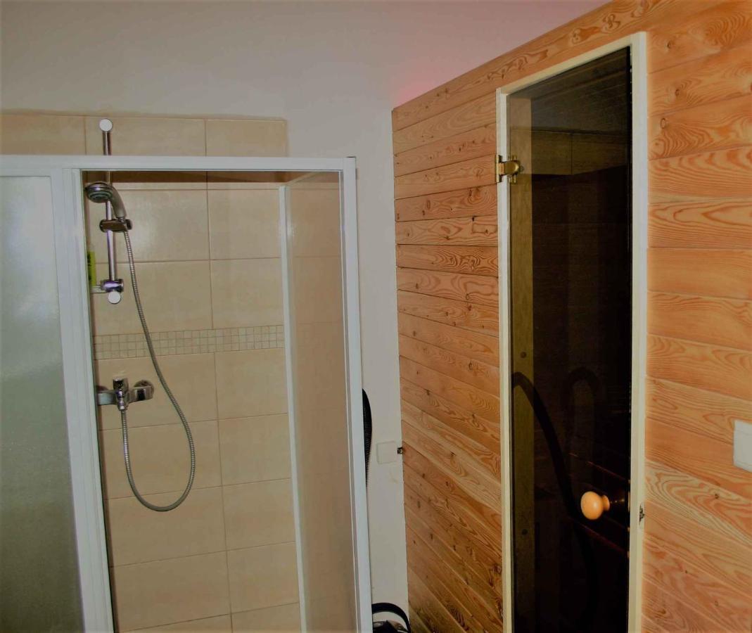 Holiday Home In Smiljan 17134 ภายนอก รูปภาพ