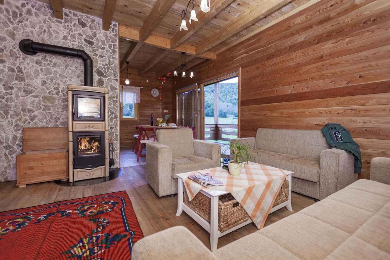 Holiday Home In Smiljan 17134 ภายนอก รูปภาพ